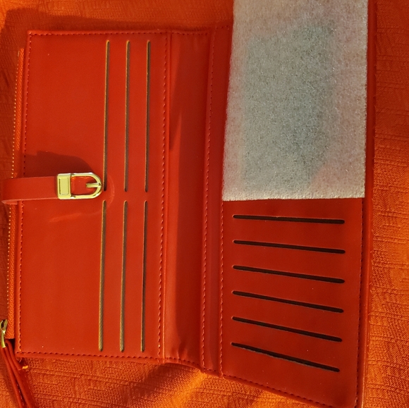 Red Wallet - Picture 3 of 3